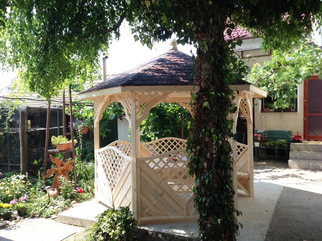 ALTÁNOK S POSEDENÍM, MONTÁŽOU