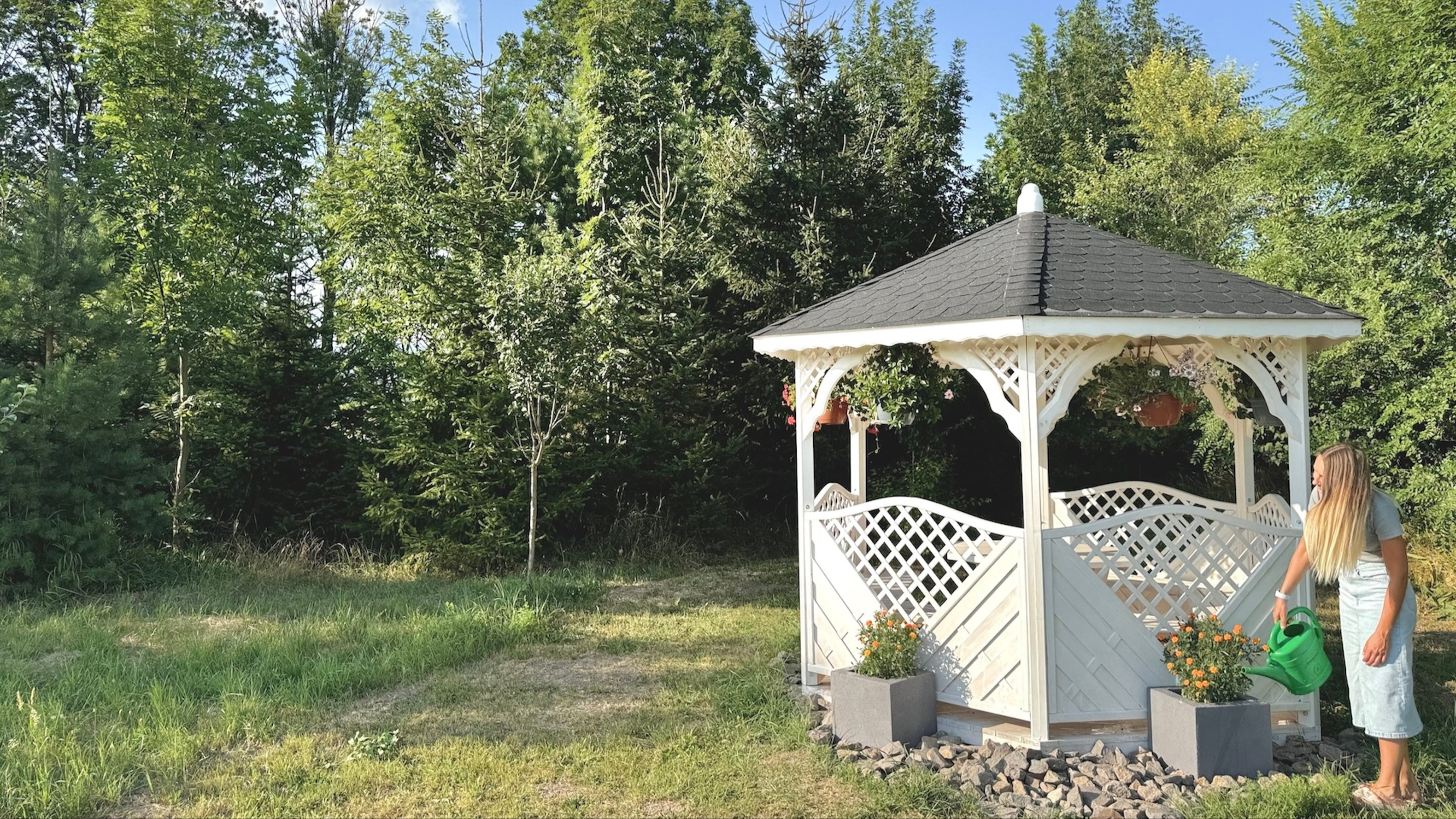 KOMPLETNÝ ZÁHRADNÝ ALTÁNOK